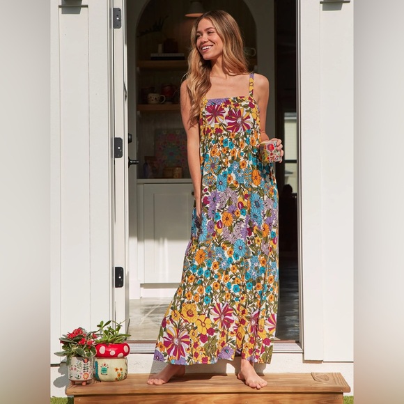 NATURAL LIFE Dresses & Skirts - NATURAL LIFE Patti Side Slit Maxi Dress Multicolored Retro Floral Size Large